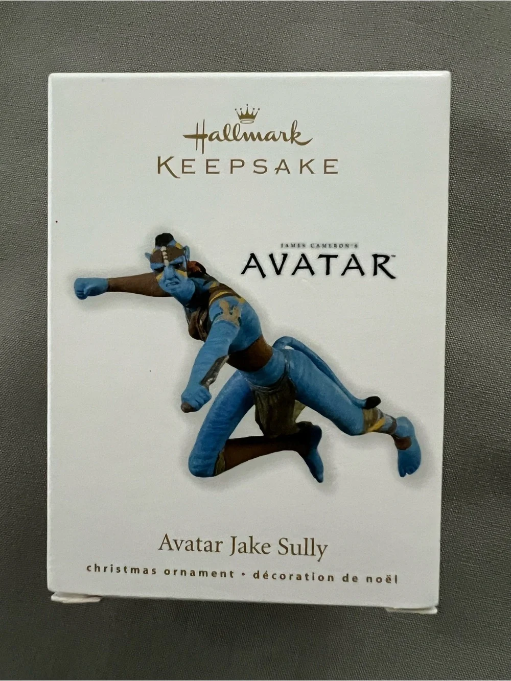 Hallmark Keepsake Avatar Jake Sully Blue and Brown Ornament dated 2010